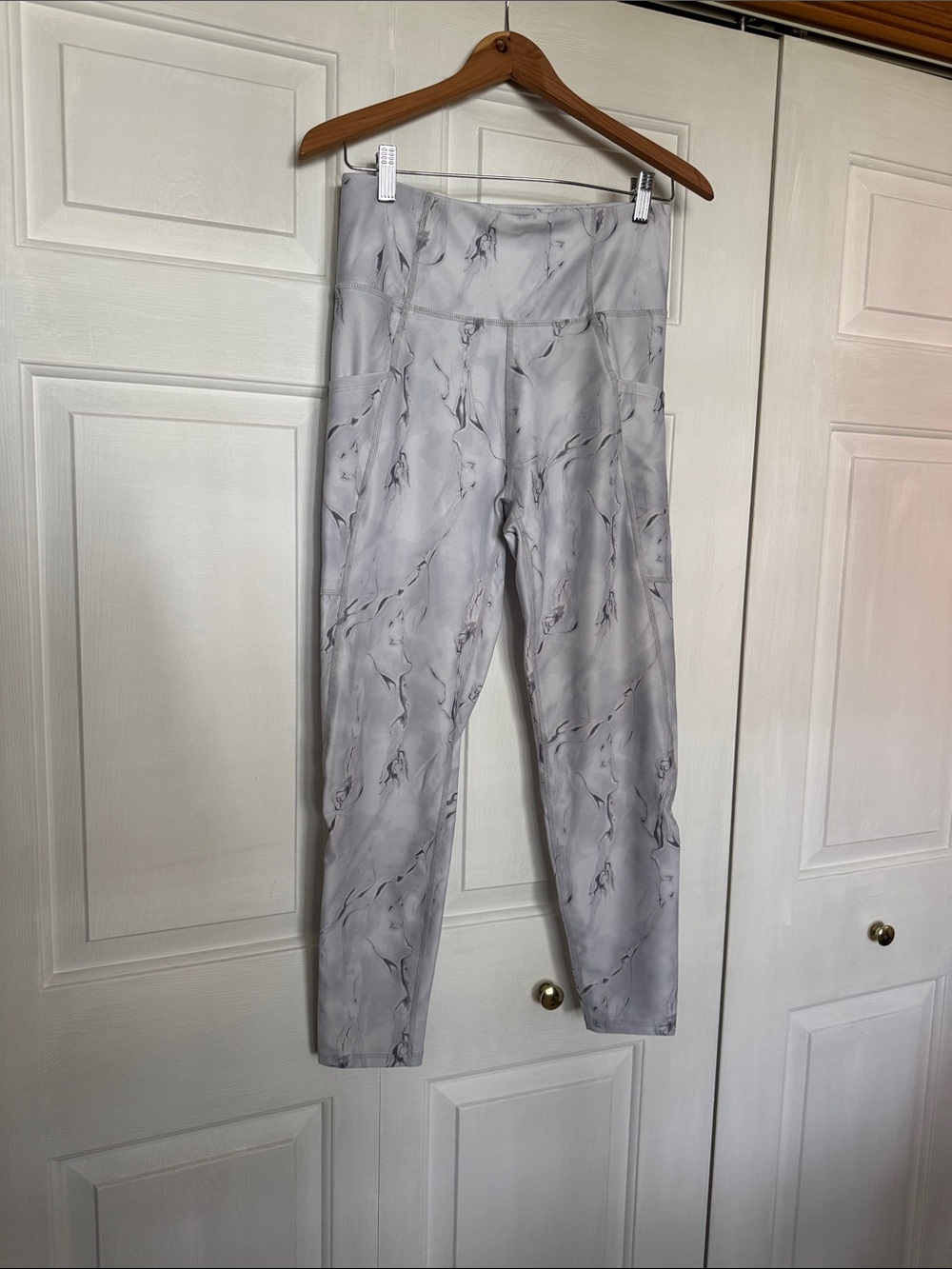 High-Waist Marble Print Leggings